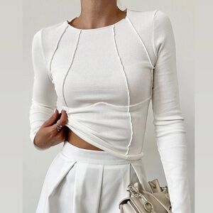 NWT micas medium long sleeve top